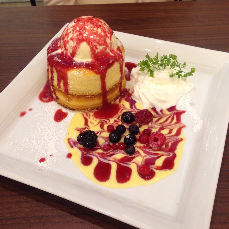 ベリーパンケーキ(小川珈琲 イオン越谷レイクタウン店 （オガワコーヒー）)