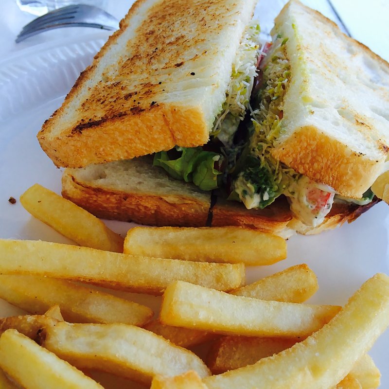 海老とアボカドサンドイッチ(バーガーマニア 白金店 （Burger Mania）)