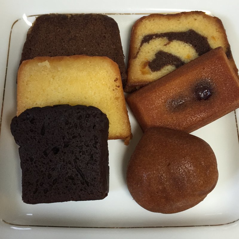 焼菓子(PÂTISSERIE Yoshinori Asami)