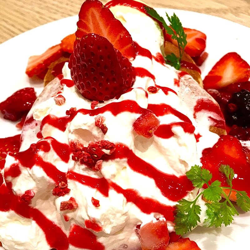 ベリーのパンケーキ(ドリンク付き)(銀座コージーコーナー 川崎アゼリア店)