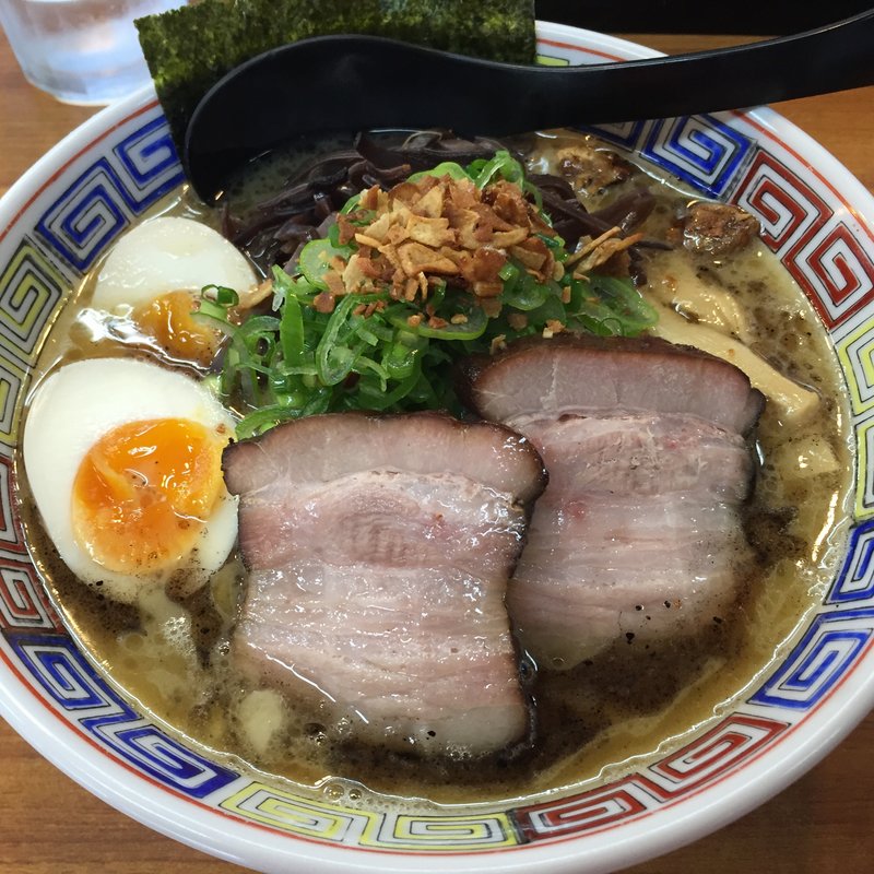 熊本応援豚骨ラーメン(拉通 （ra2 らあつう）)