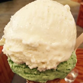 Ice Cream (Double)(フライング ソーサー コーヒー ハウス)