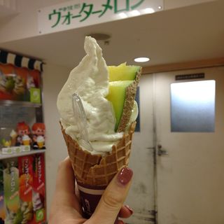 マスクメロンソフトクリーム(ウォーターメロン )