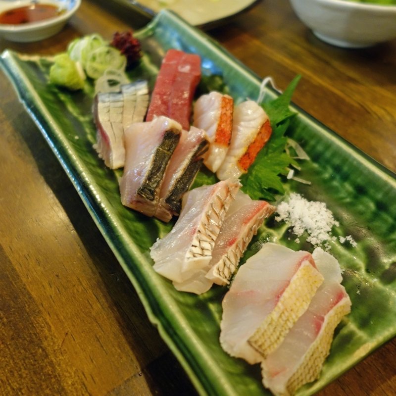 刺身盛り合わせ