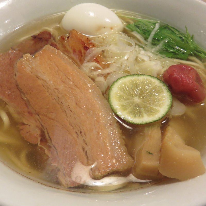 贅沢のせ塩らー麺(らーめん工房りょう花 今治店)