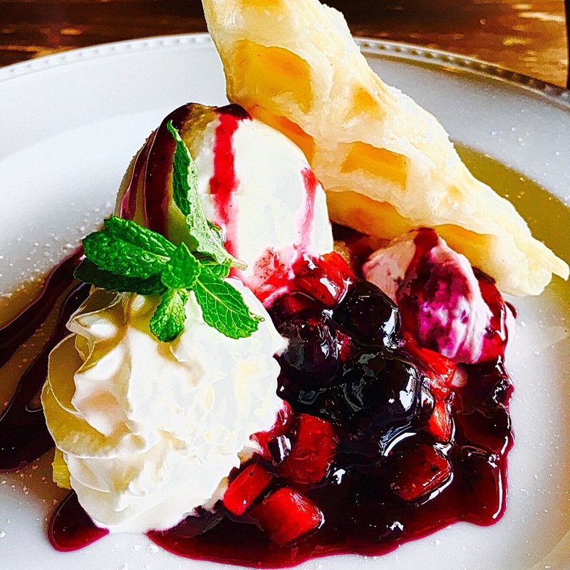 【焼きたてパイ】(オールド ソーコ （Owl de soco）)