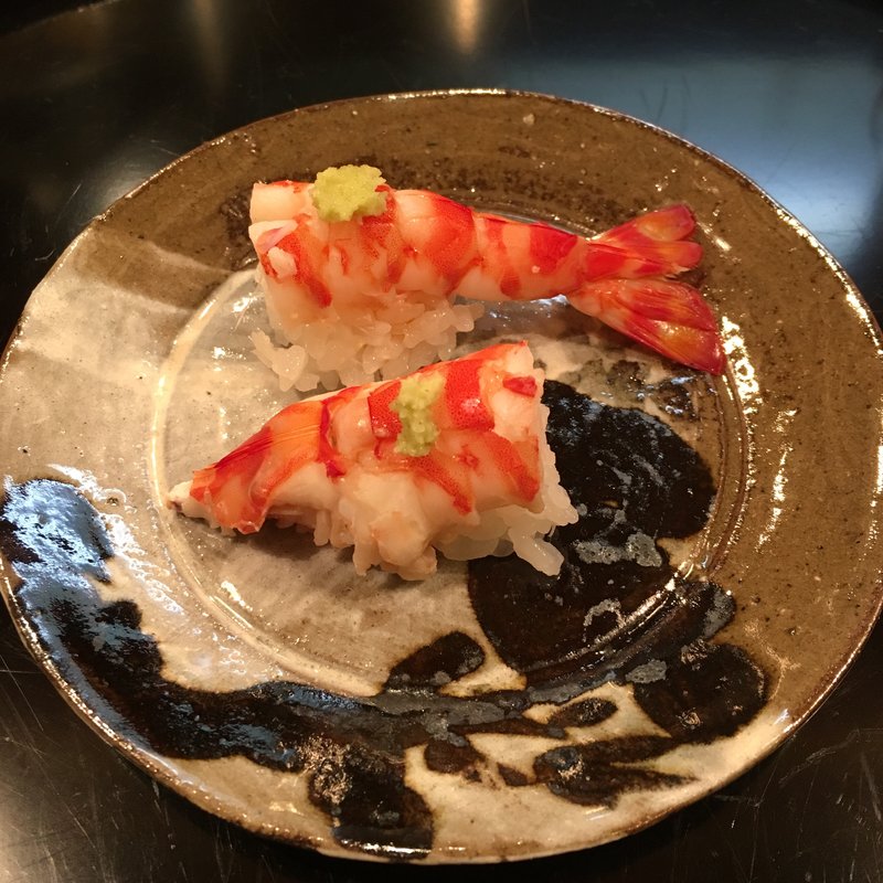 活け海老の握り(山中湖 菜庭料理 尚起)