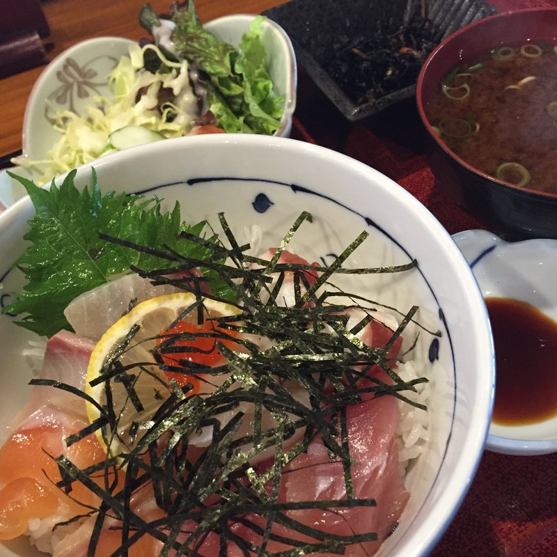 漁師の海鮮丼定食(とといち 本店 )