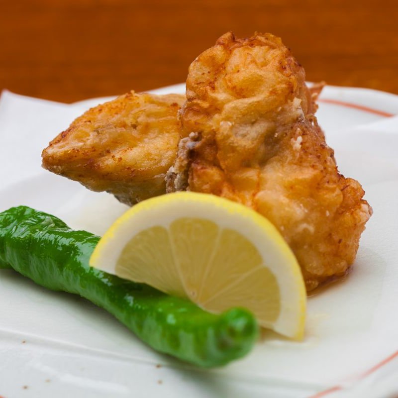 ふぐの唐揚げ(大阪・北新地 ふぐまる)