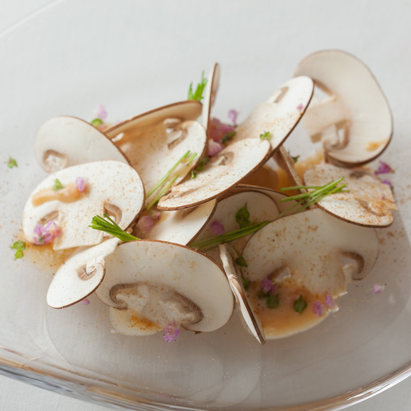 マッシュルーム　ソース仕立て(アムール （amour）)