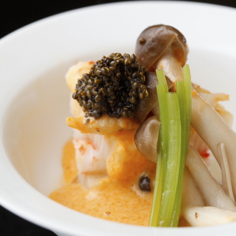 カニの雲丹ソース仕立て(美ささ苑)