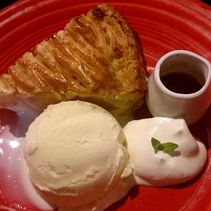 アップルパイ(イングランドカスタード)(GRANNY SMITH APPLE PIE & COFFEE 横浜店)