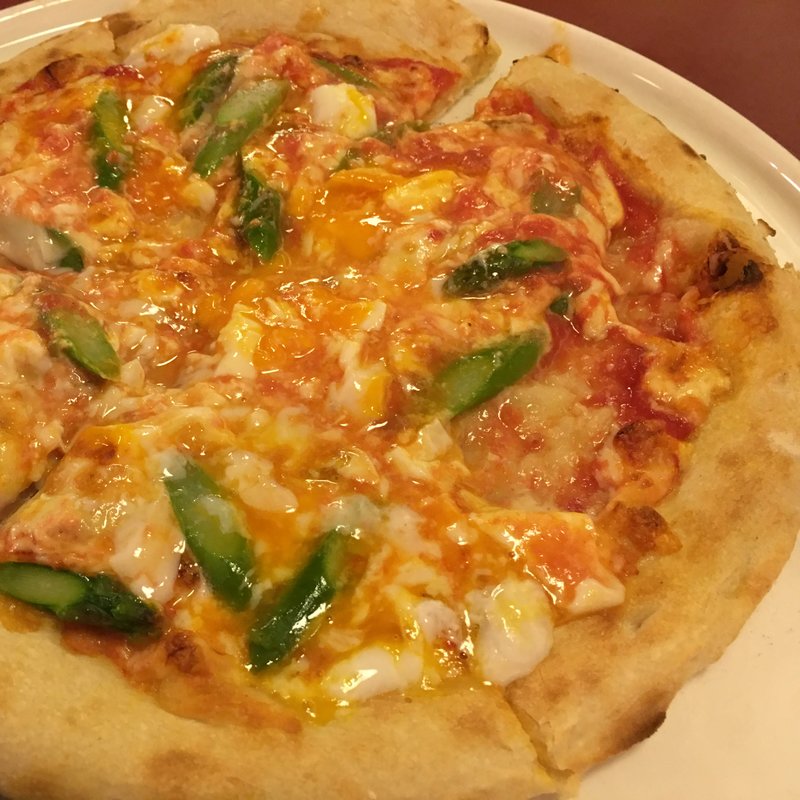 半熟卵とアンチョビのビスマルク(ピッツェリア ルミーノ （Lumino）)