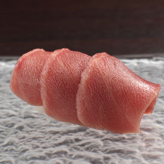 マグロの握り(Sushi Dining Kugi )