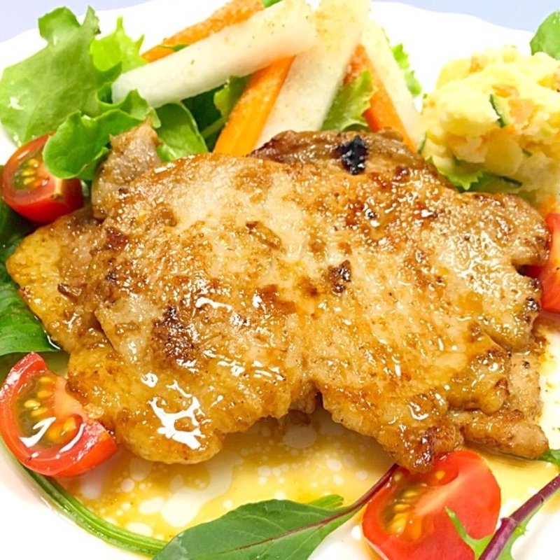 ポークソテーランチ、玉ねぎ&マスタードソース(丘の上 C-flat （シー フラット）)