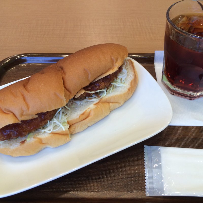 コッペコロッケサンドセット(下町のパン工房 丸井錦糸町店 )