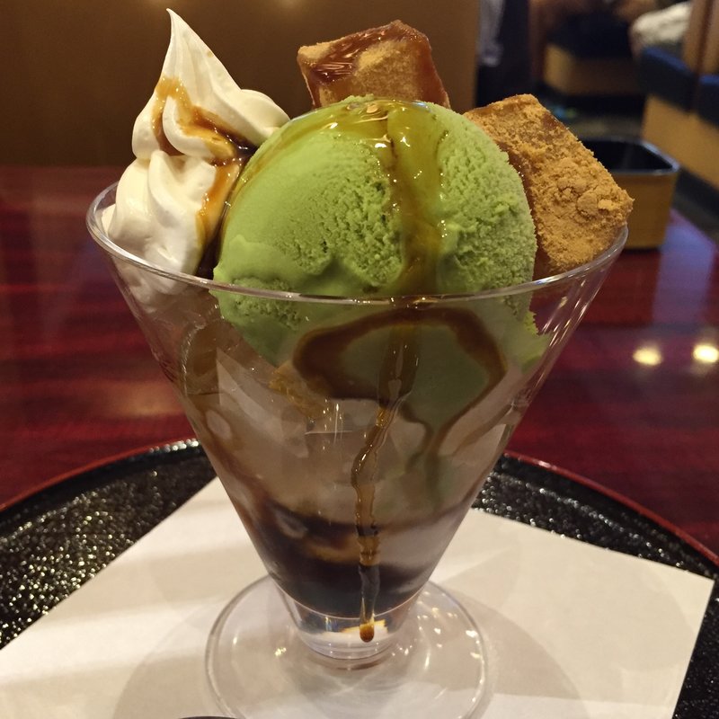 わらびもちパフェ(京成友膳)