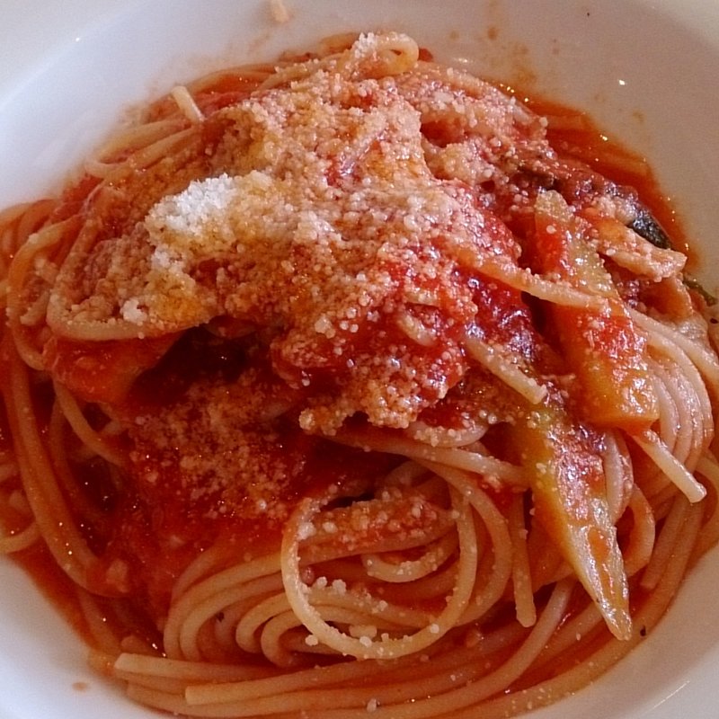 アスパラと豚バラ肉のトマトソーススパゲティ(ランチセット)(pizzeria osteria BABBO)