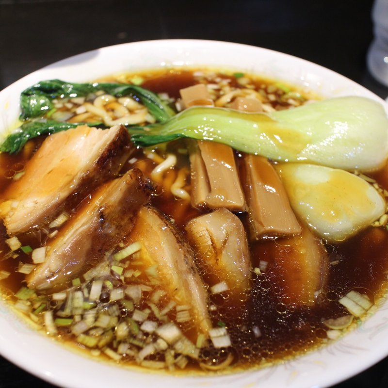 肉そば(トンポーロー麺)(柳麺まる重)