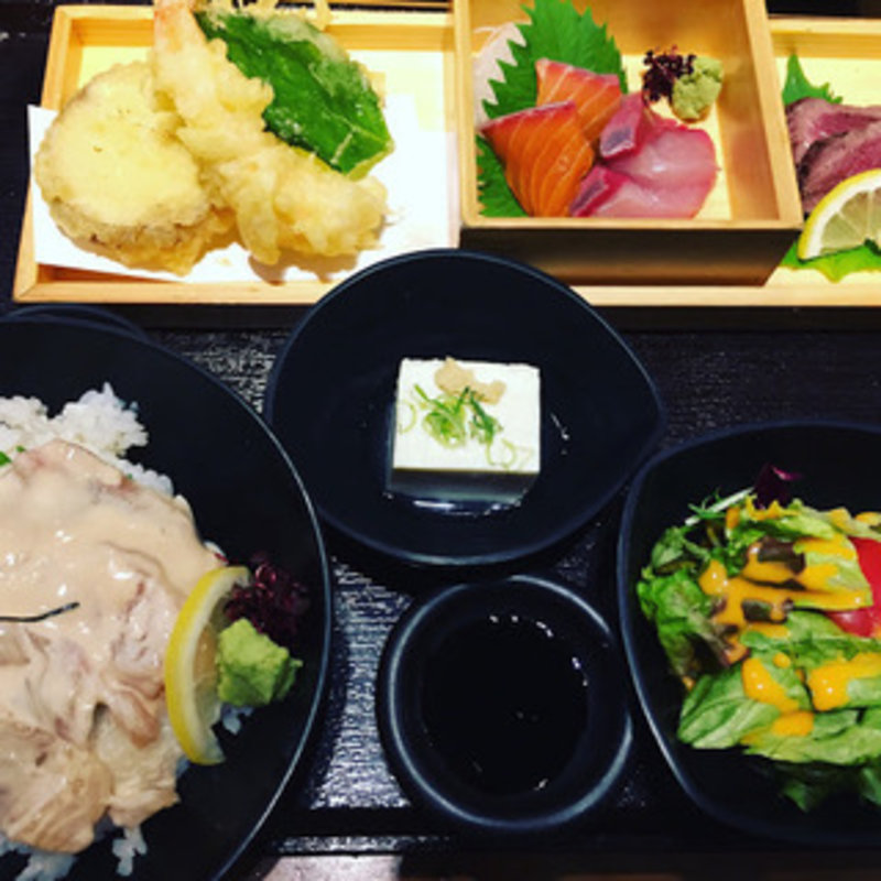 囲炉端御膳(炉端焼き 囲炉端 梅田東通り店)