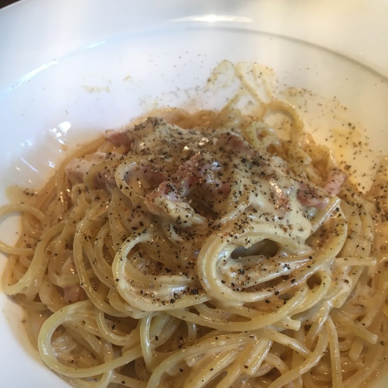 カルボナーラ(Wine Bar Luce)