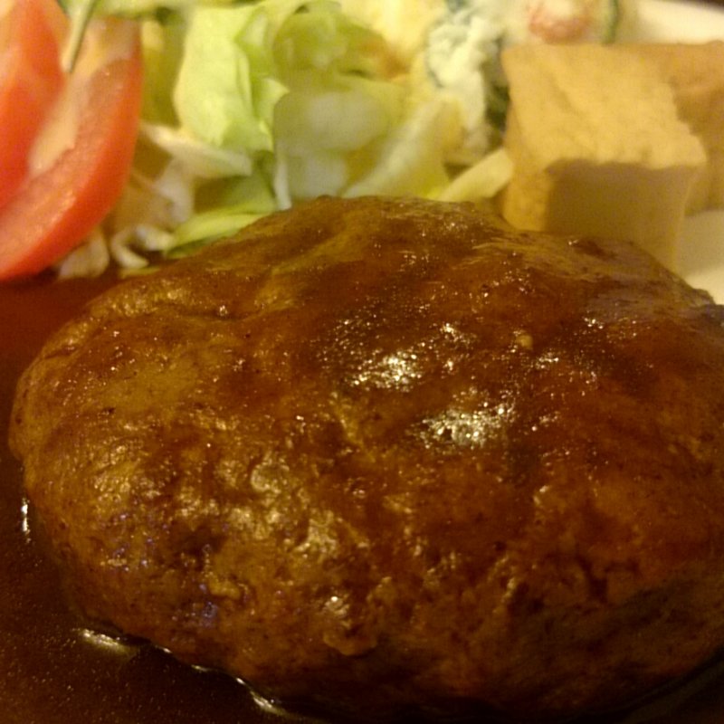 ハンバーグ定食(ピノキオ)