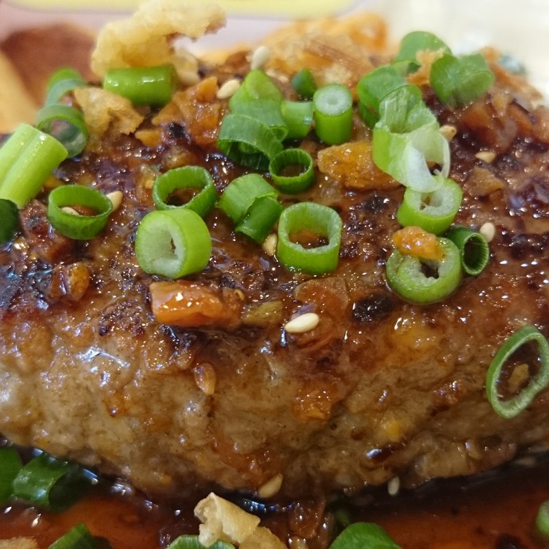 中から溢れ出る肉汁がたまらない♡王子駅周辺の絶品ハンバーグ特集！