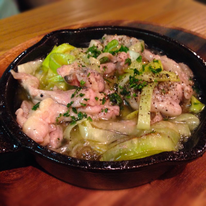 鶏セセリとポロねぎの塩レモンアヒージョ(Zion)