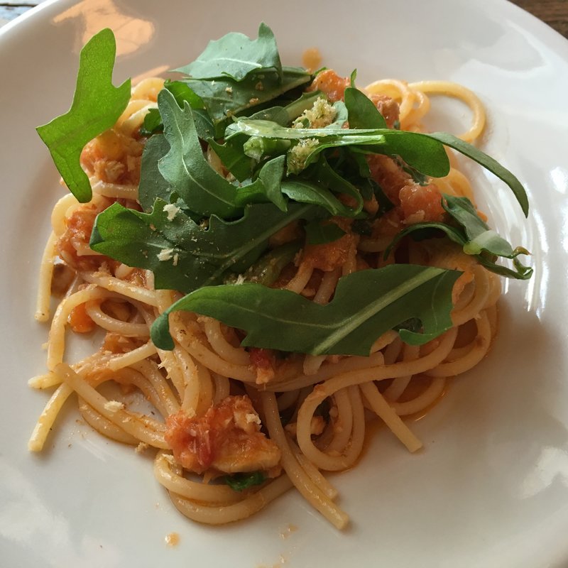 白身魚とルッコラのスパゲティ(ピスカリア （Piscaria）)