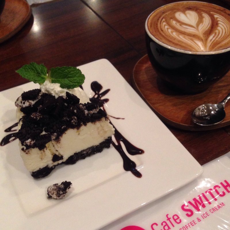 オレオチーズケーキとマキアート(cafe swich)