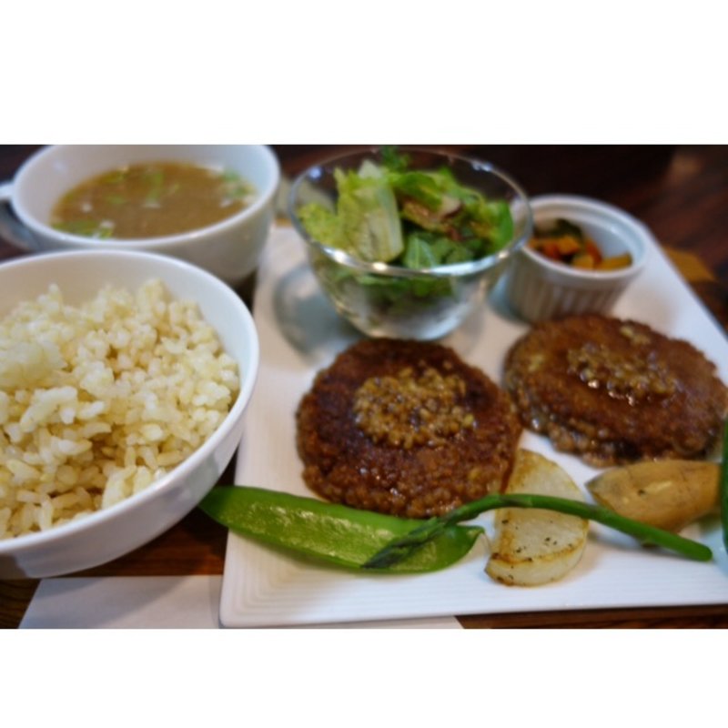 たかきびハンバーグランチ(喫茶さえき )