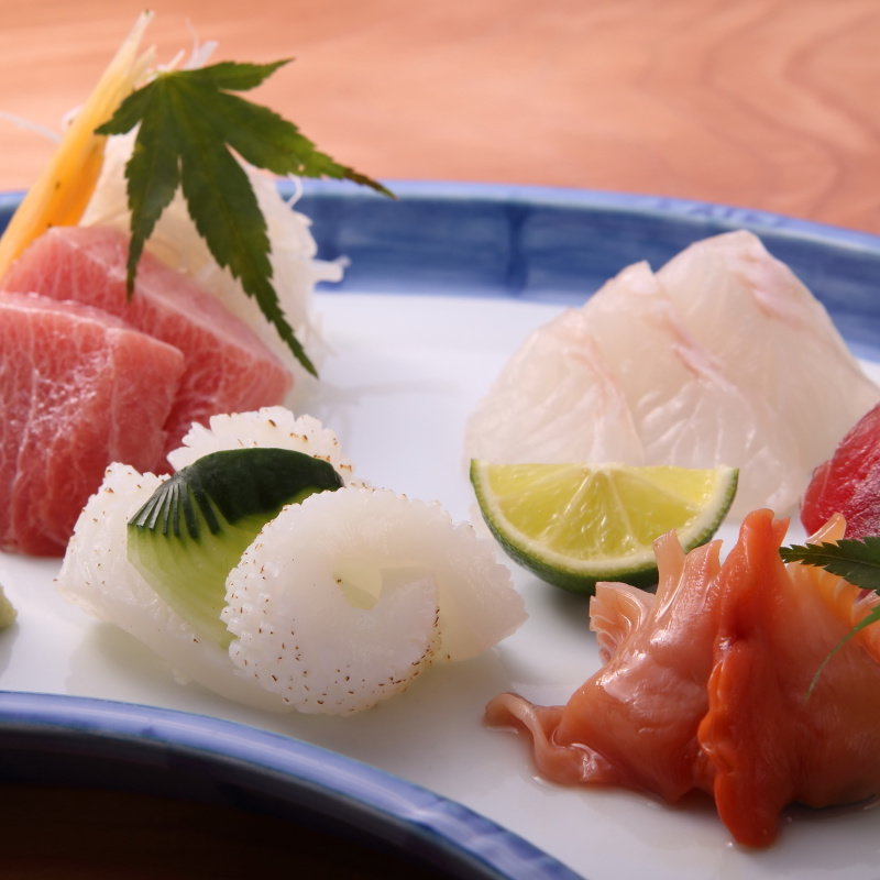 鮮魚のお造り(すし 鯔せ)