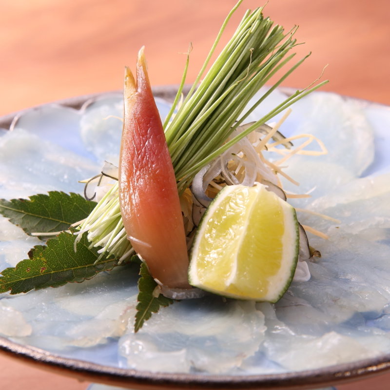 鱧のうす造り(すし 鯔せ)