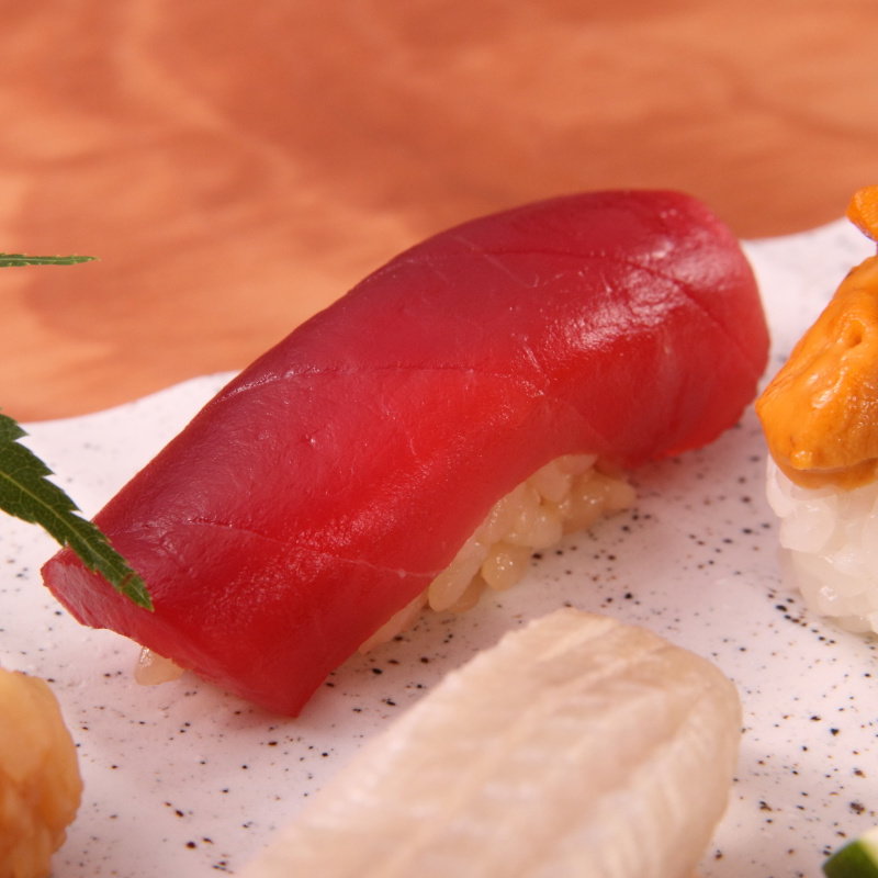 赤身の握り(すし 鯔せ)