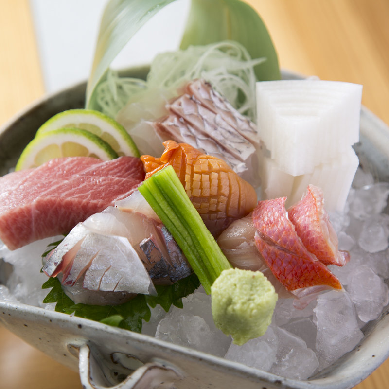 鮮魚の盛り合わせ(割烹・鮨 ます水)