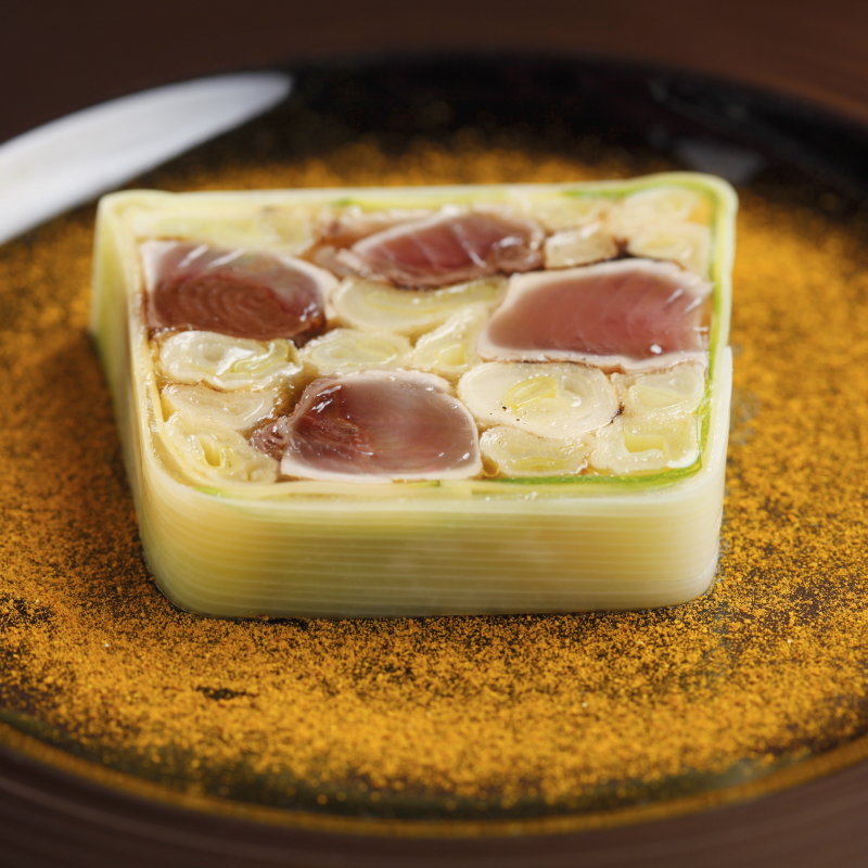 マグロのテリーヌ仕立て(オレゴンバー アンド グリル （The OREGON Bar&Grill）)