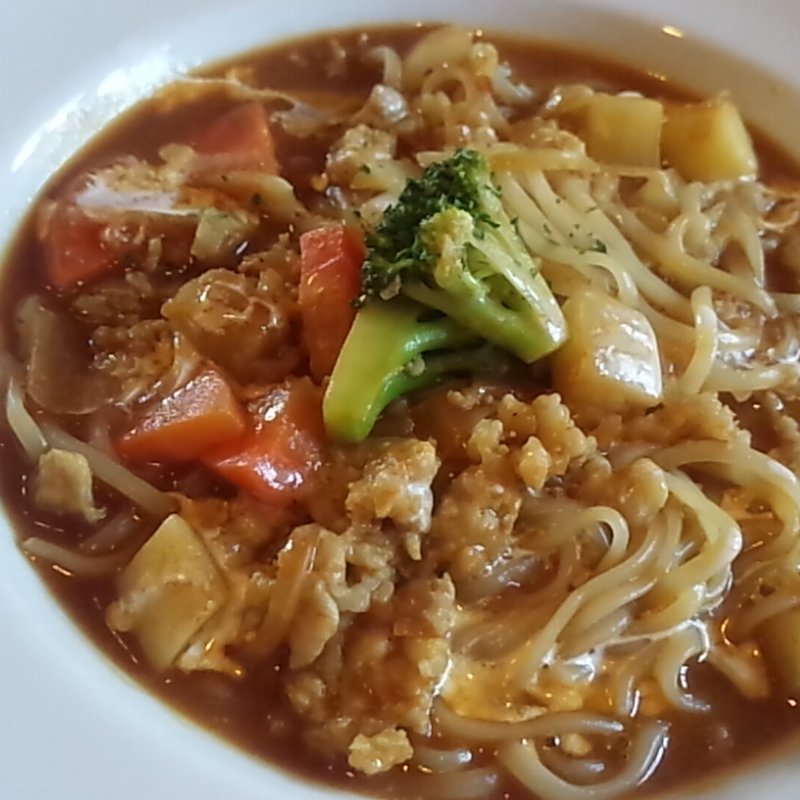 ポークラグーのブラウンシチュー生パスタマディラ葡萄酒　風味(ナポリの食卓 パスタとピッツァ 足利店 )