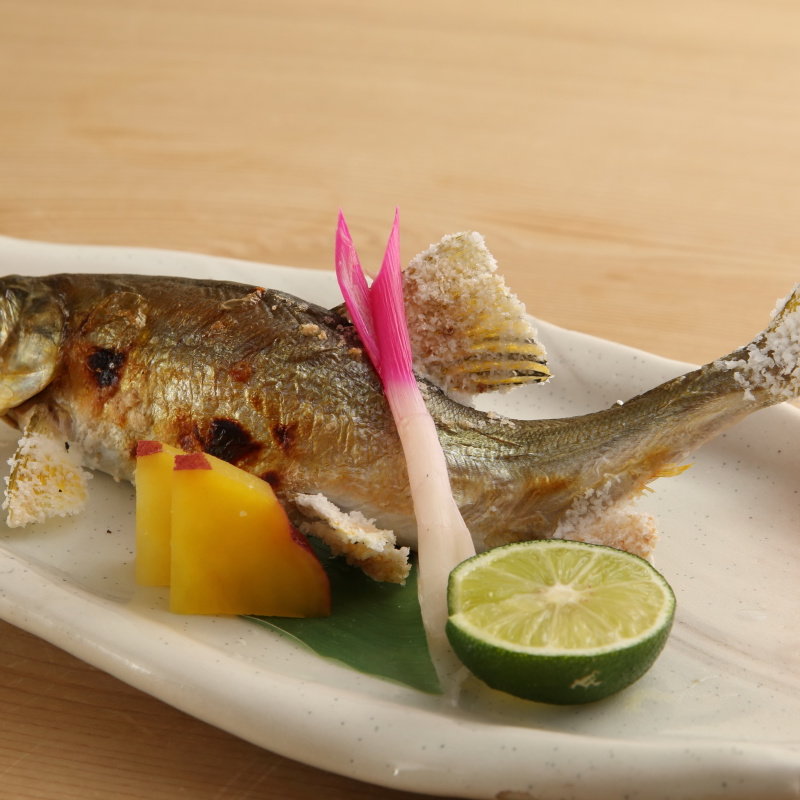 鮎の塩焼き(酒菜おもてなし陣家)