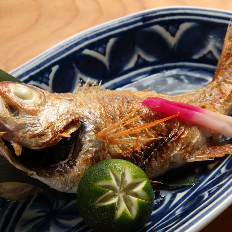 カサゴの唐揚げ(寿司 粋人舎)