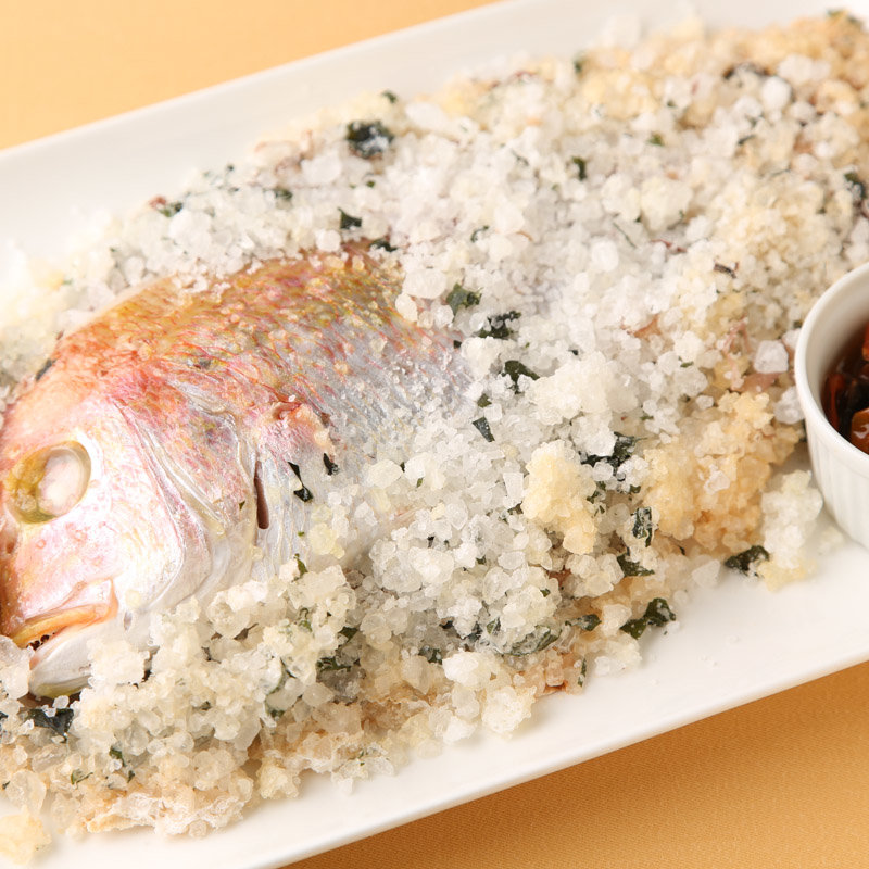 真鯛の岩塩焼き(ポワソン （Poisson）)