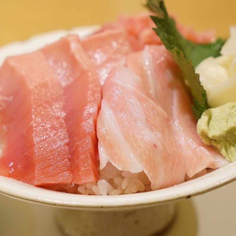 贅沢マグロ丼(虎杖 表店)