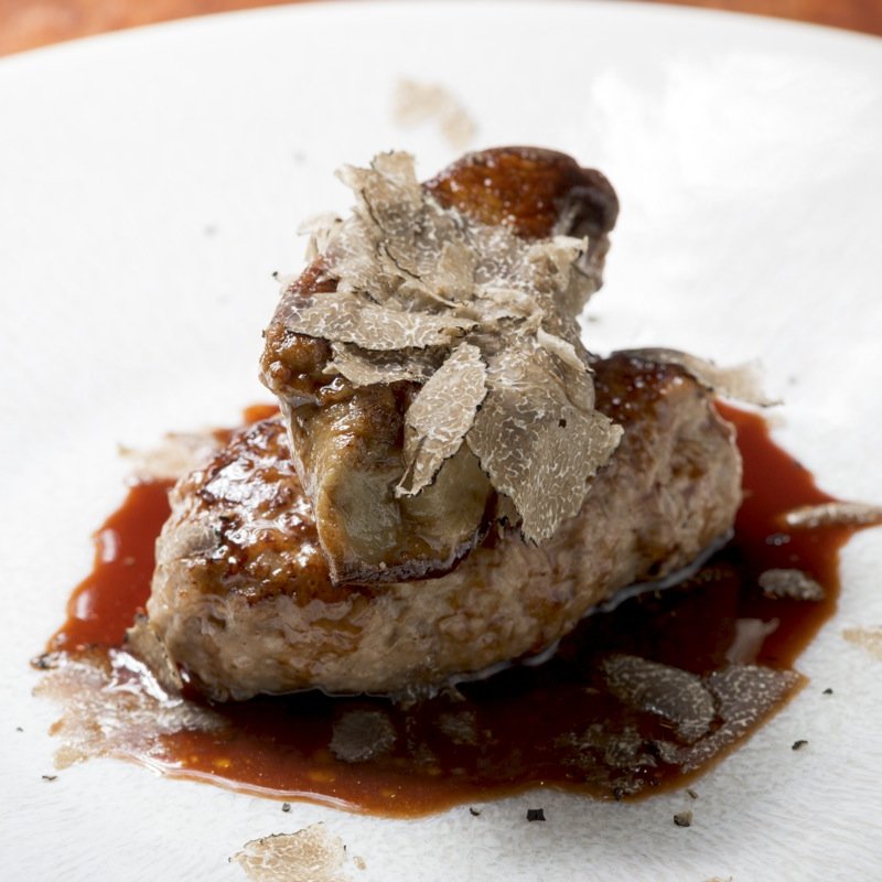 和牛とフォアグラのロッシーニ(APT cafe．83 （アプトカフェハチサン）)