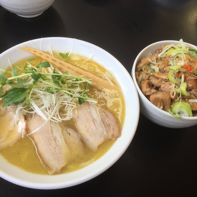 福島鶏白湯ラーメン＆塩川鳥もつ丼(活力再生麺屋 あじ庵食堂)