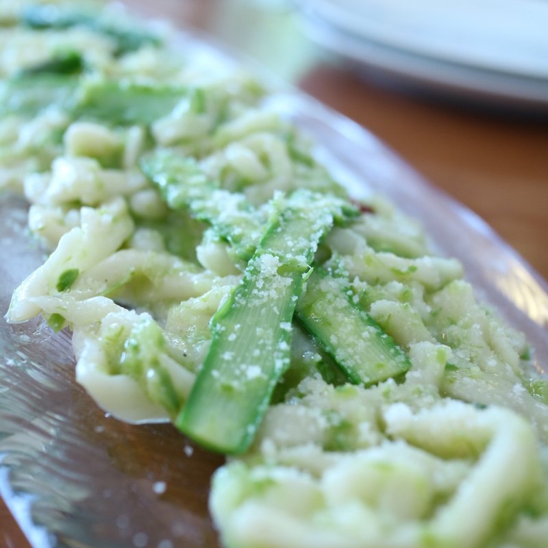 エンボカ風アスパラガス手打ちパスタ(エンボカ軽井沢 旧軽井沢店 （enboca軽井沢）)