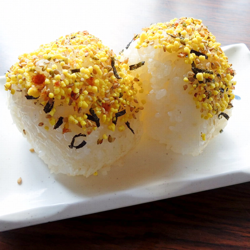 おにぎり(枡うどん （ますうどん）)