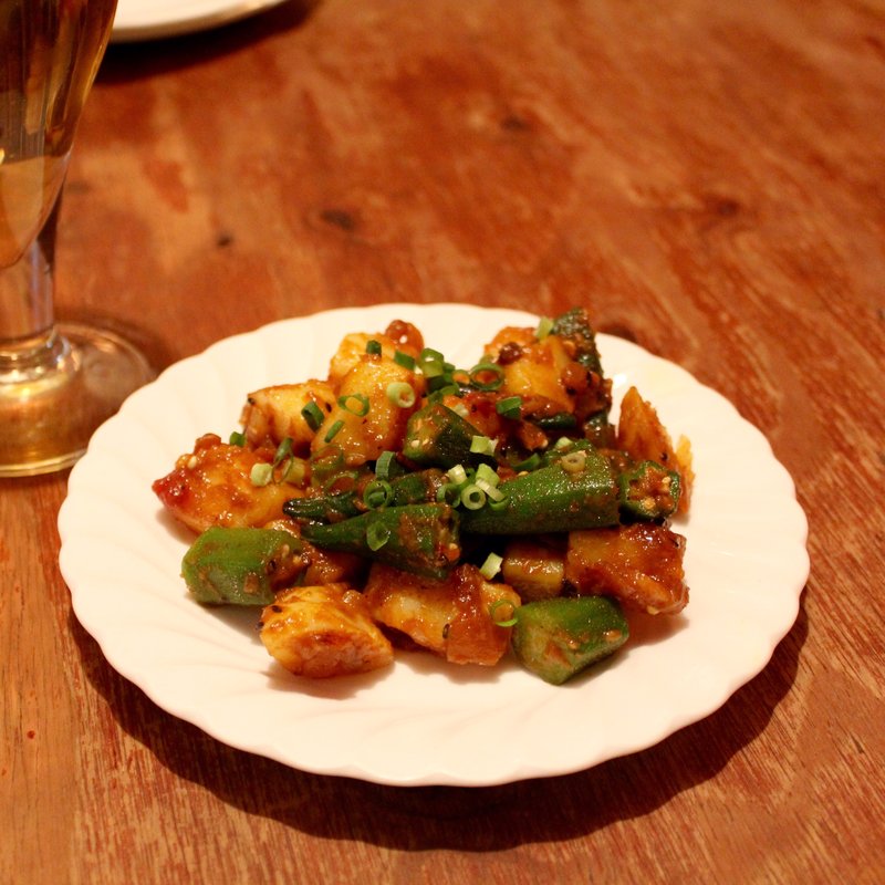 ジャガイモとオクラの炒め(ＰＡＲＩＢＡＲ)