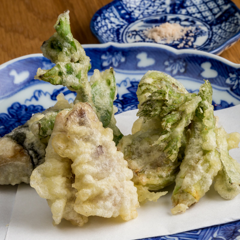 山菜の天麩羅(京町堀 莉玖)