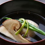 松茸と海老真薯(日本料理 徳専 )
