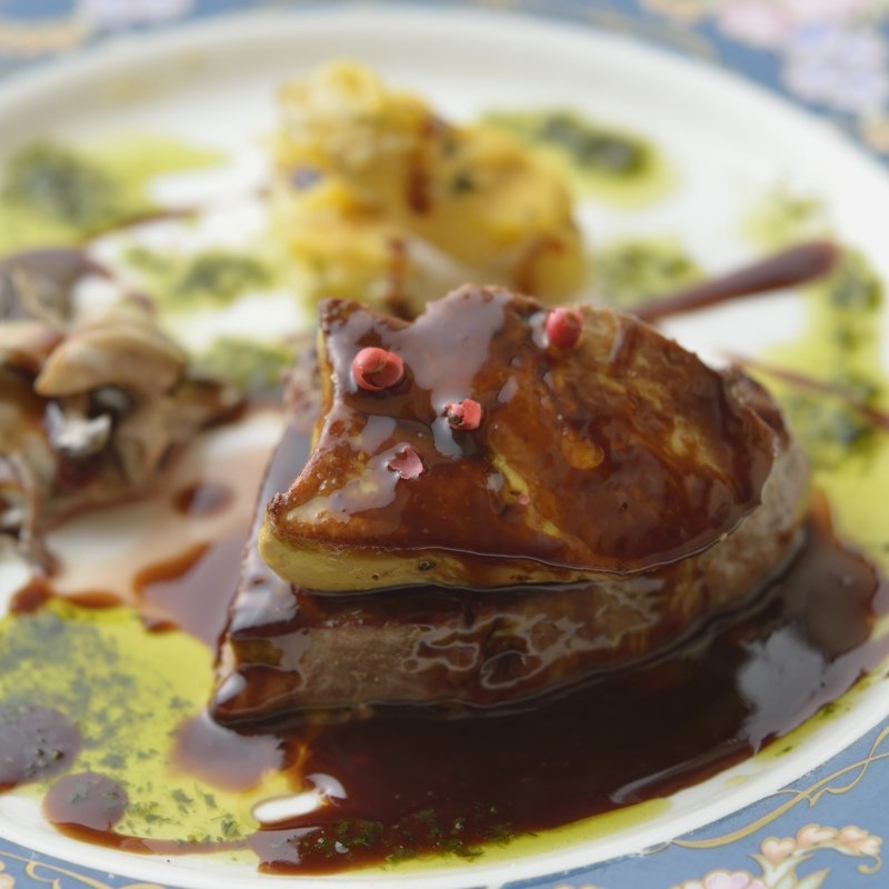 和牛とフォアグラのロッシーニ(フレンチキュイジーヌ ティアレ （French Cuisine Tiare）)