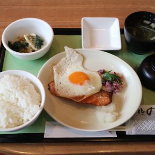 朝の和定食(ロイヤルホスト桜新町店)